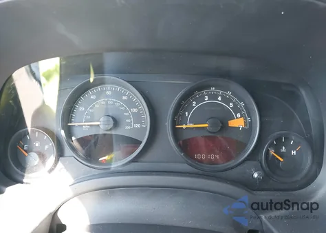 2015 Jeep Patriot Latitude z USA, uszkodzony, nr VIN 1C4NJRFB5FD239867